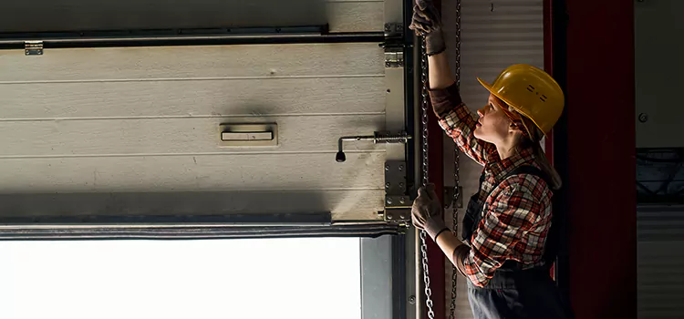 Addressing Common Garage Door Stoppage Issues in Omaha, NE